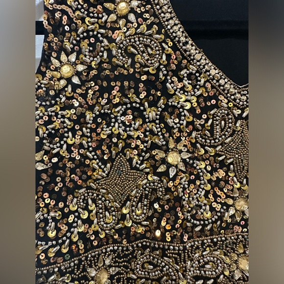 Gold and Black Indian outfit - Picture 3 of 6